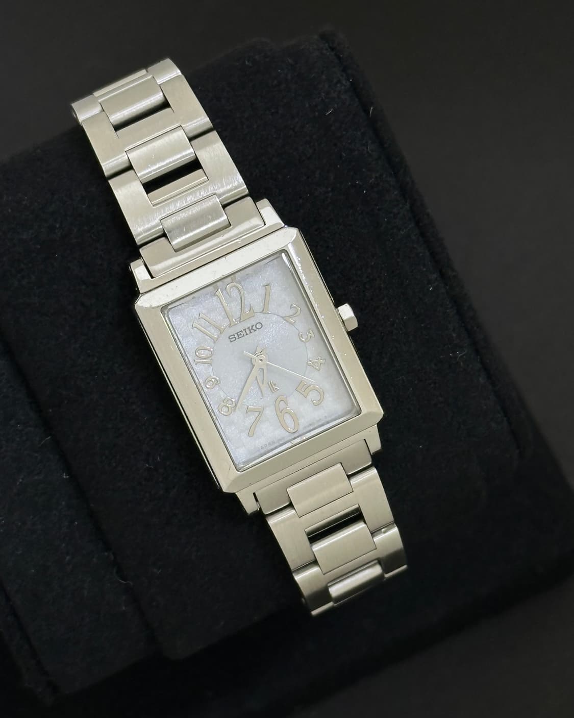 세이코 루키아 렉탱귤러 펄 다이얼 시계 상품이미지1