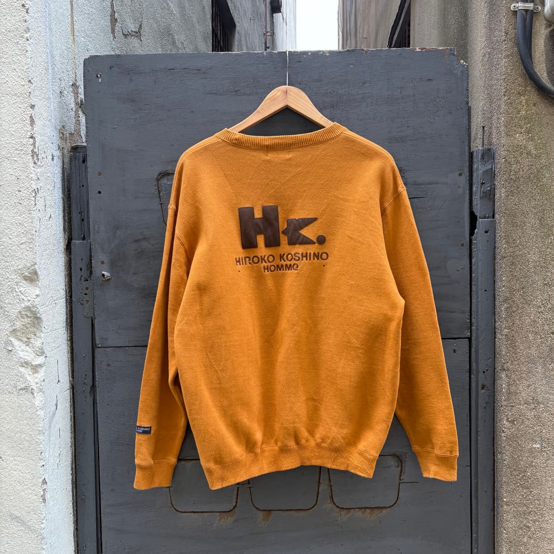 히로코 코시노 옴므 빅 로고 스웻셔츠 상품이미지2