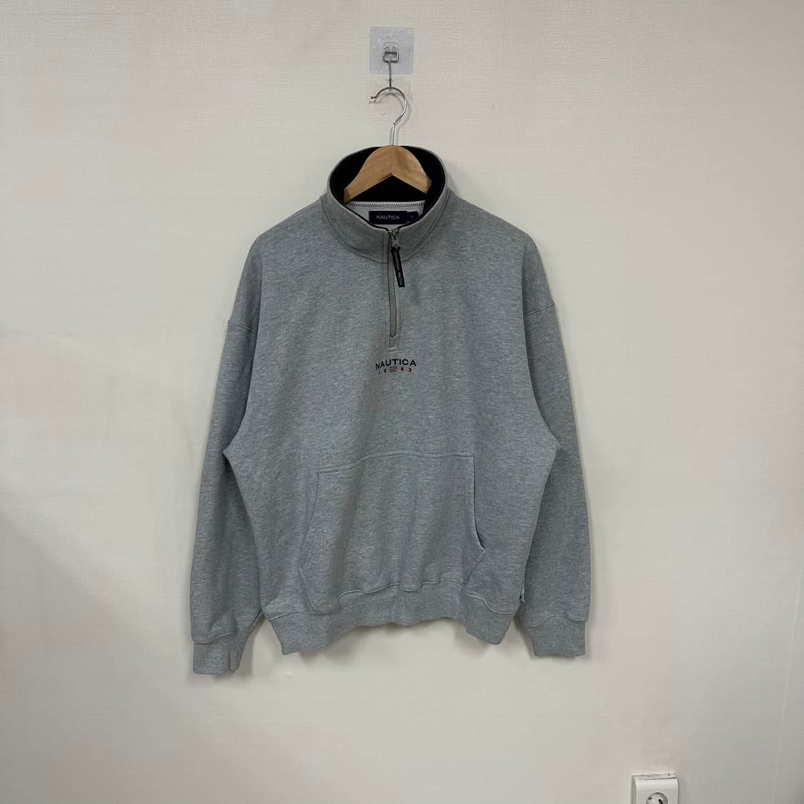 노티카 반집업 맨투맨L 상품이미지1