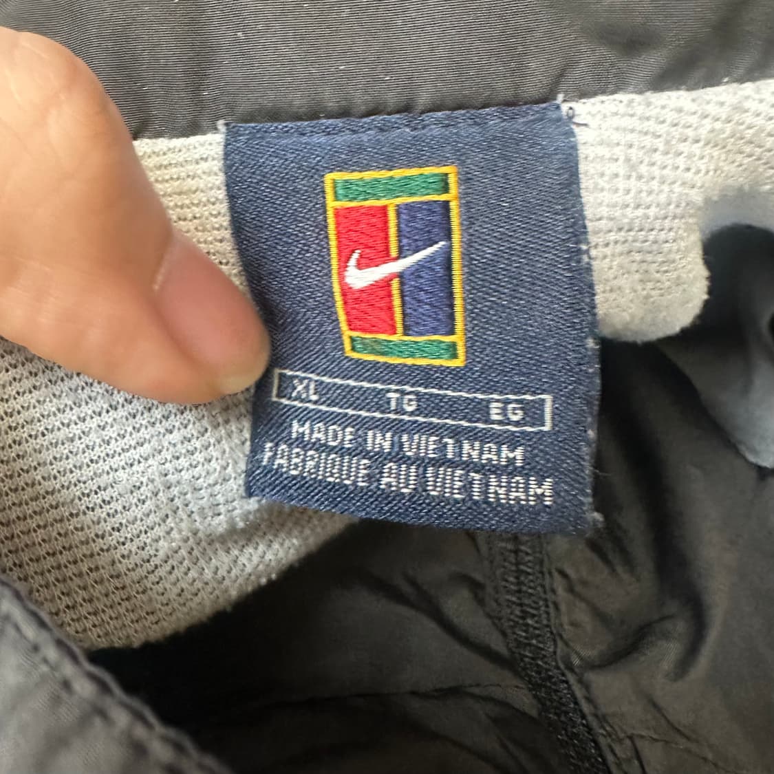 나이키 00s 테니스로고 블랙바람막이 105 상품이미지3