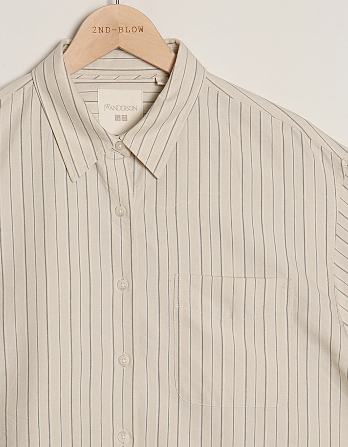 UQ x JW ANDERSON Stripe Croped Shirts 상품이미지3