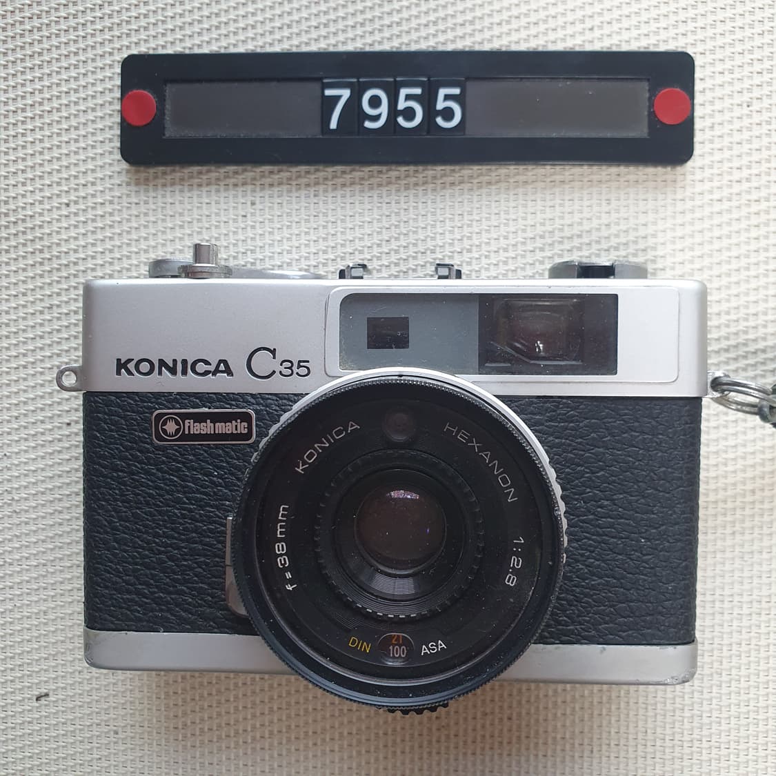 코니카 C 35 플래시매틱 필름카메라 실버바디 상품이미지1