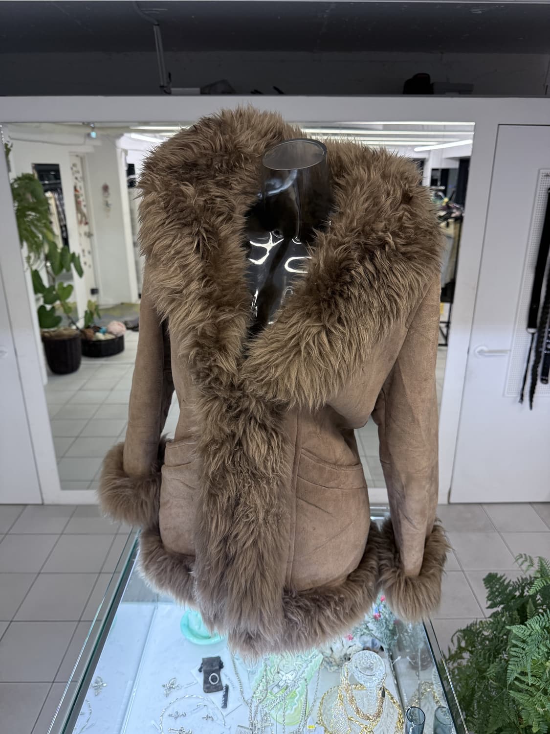 real leather shearling coat 상품이미지1