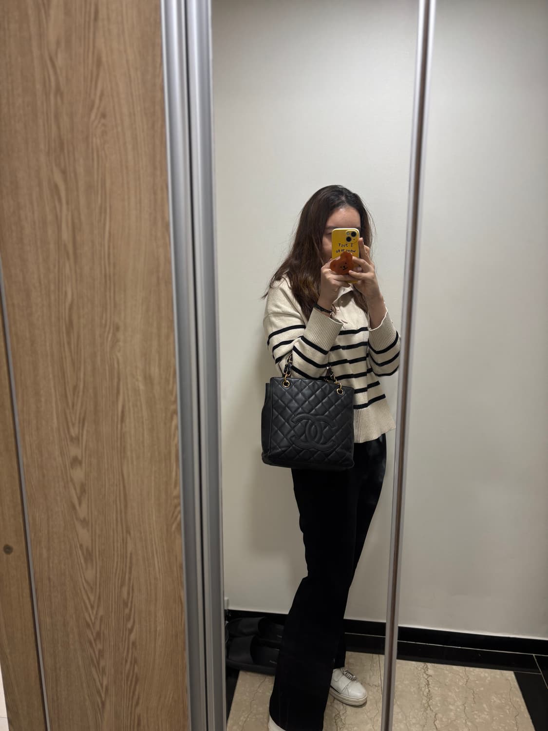 샤넬 캐비어 퀼팅 블랙 토트백 상품이미지8