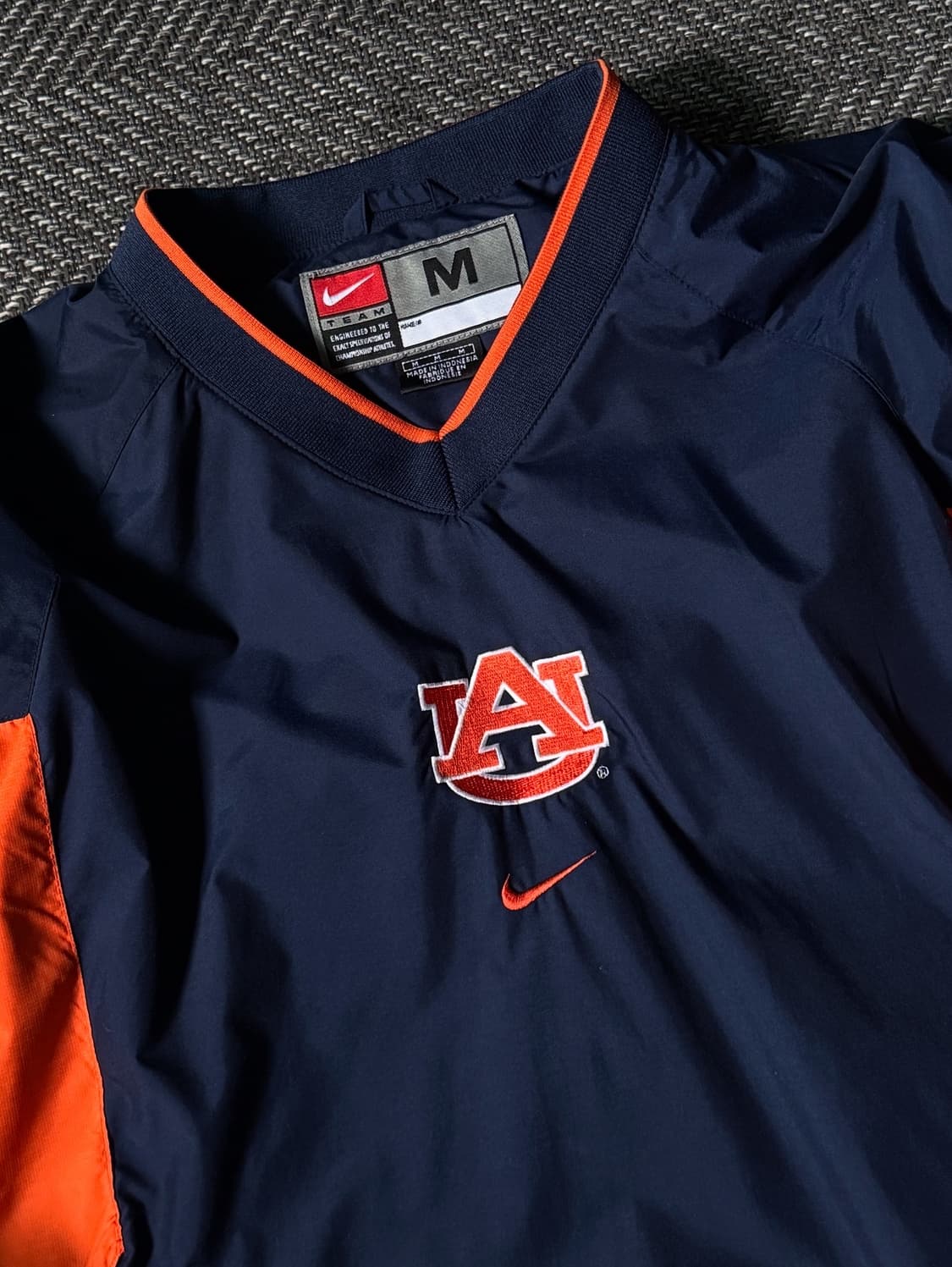 나이키 AUBURN TIGERS 센터 스우시 웜업 풀오버 (105) 상품이미지2