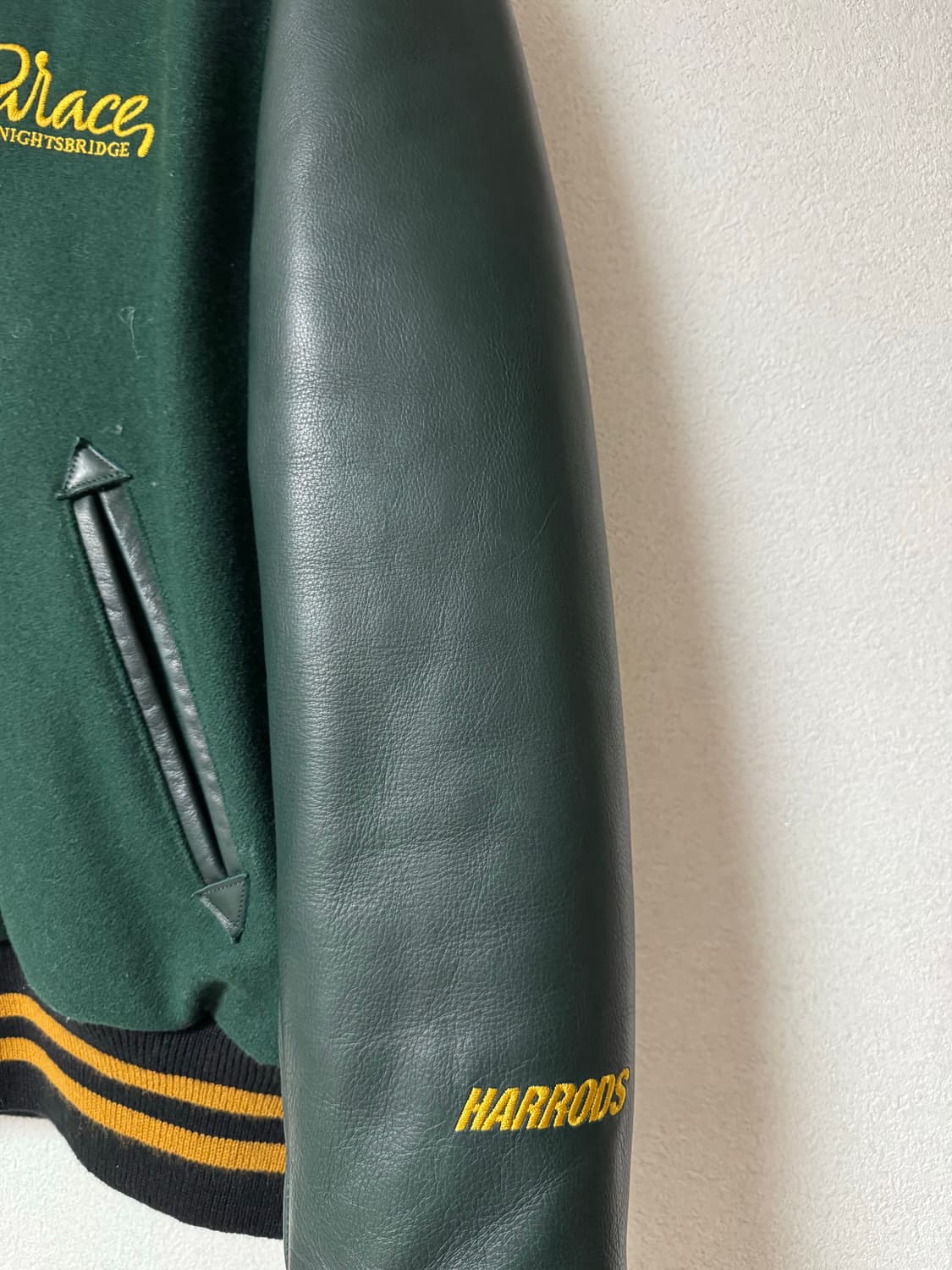 팔라스 헤러즈 골든배어 바시티자켓[L] 상품이미지6