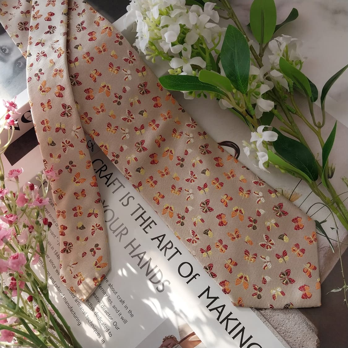 제냐 실크 베이지 나비 자카드 넥타이 9cm A등급 K1547
 상품이미지3