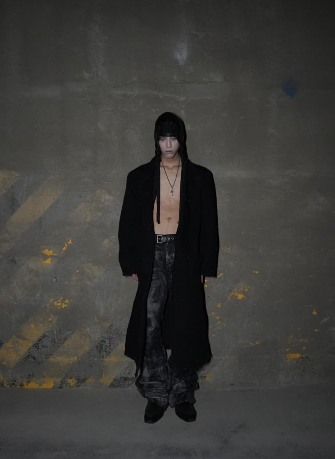 에모스탠스클럽 DISTRESSED DENIM COAT  (2) 상품이미지3