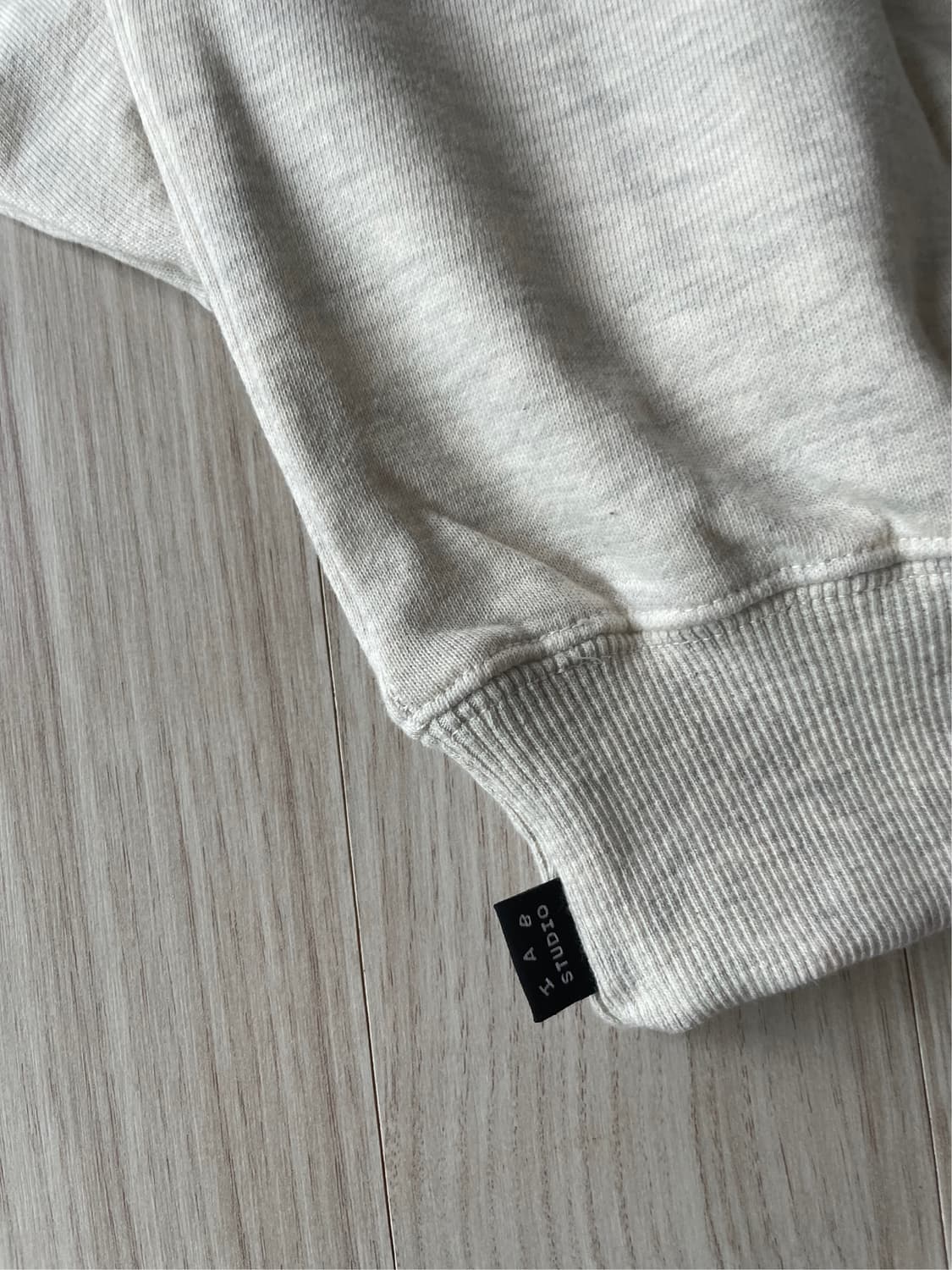 [새상품] 아이앱 스튜디오 하프 집업 오트밀 상품이미지5