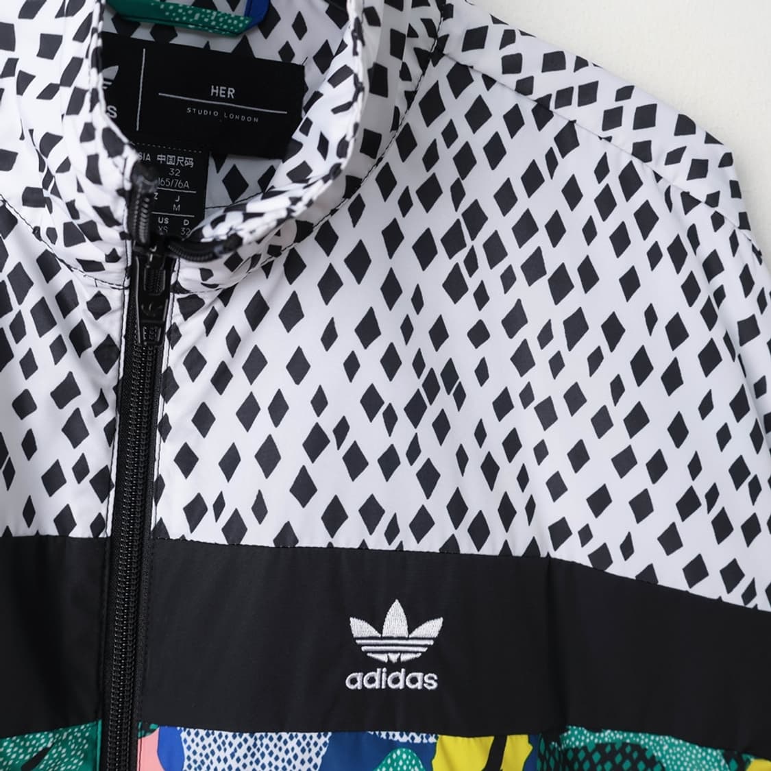 44/아디다스 HER스튜디오런던 크롭 윈드브레이커 상품이미지4