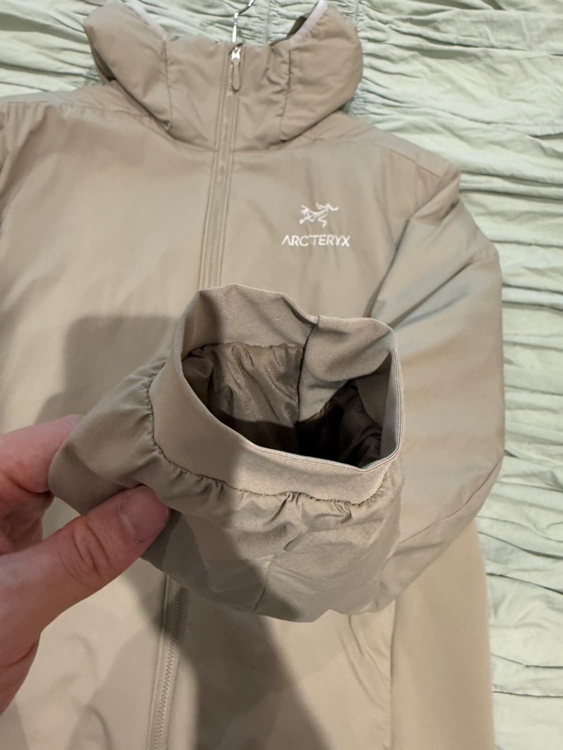 아크테릭스 아톰 스모크 블러프 m사이즈 상품이미지3