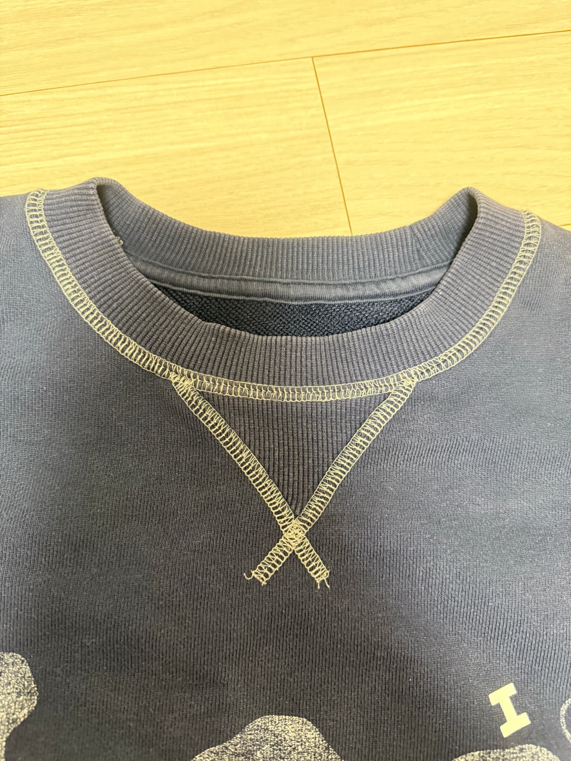 아이앱 스튜디오 x 리 피그먼트 스웨트셔츠 인디고 네이비 상품이미지2