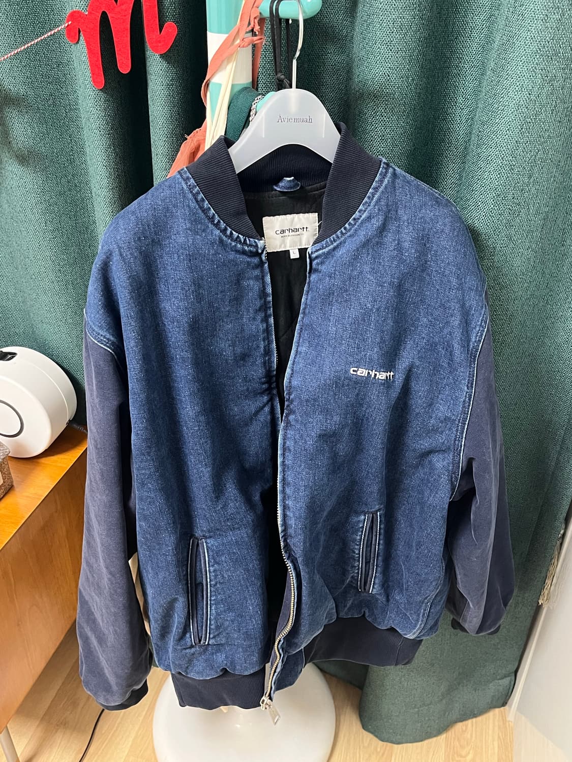 칼하트 봄버 청자켓 새거 팝니다.  상품이미지4