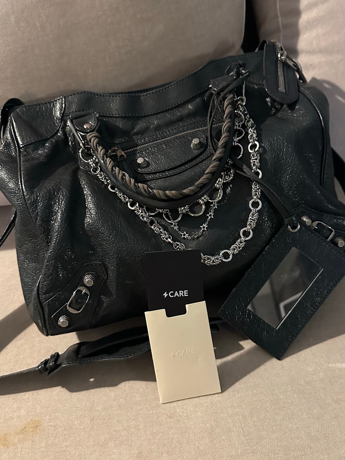 발렌시아가 모터백 벨로 다크그레이 상품이미지2