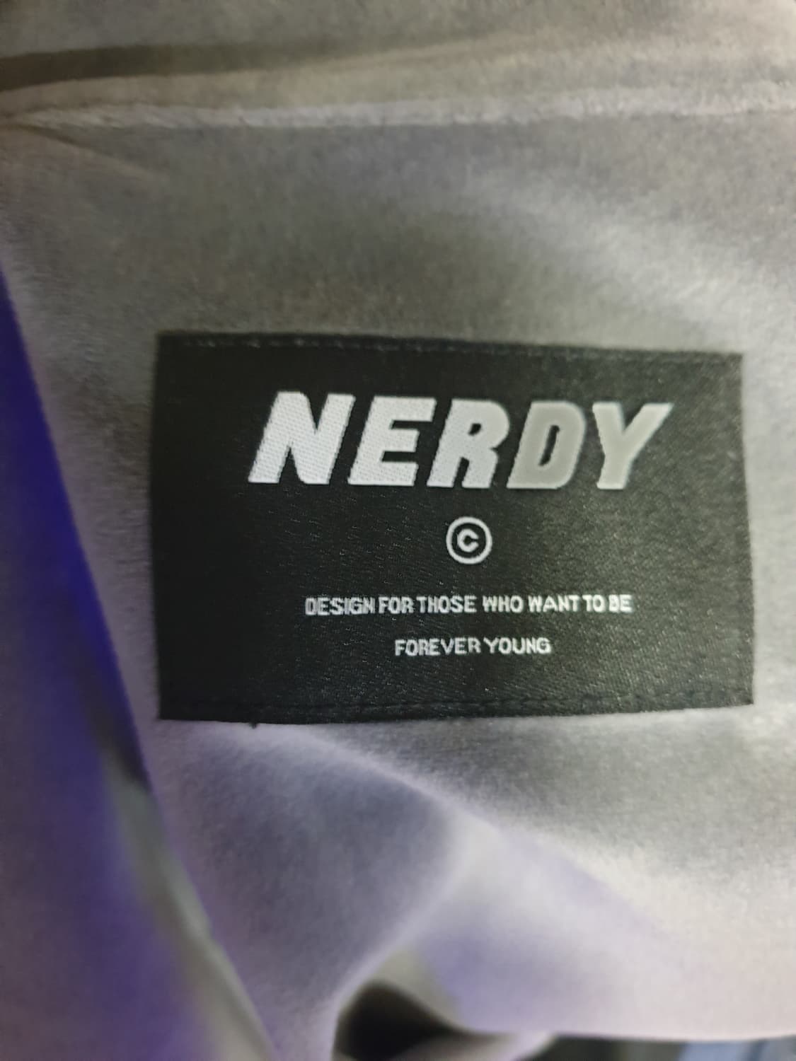 널디 오버사이즈 벨벳 배색 져지 집업자켓 블랙&그레이 (S) 상품이미지4