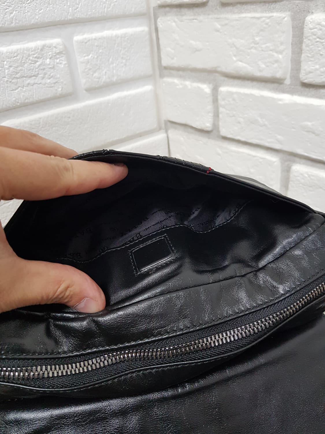 [미사용/정품] BALLY 발리 앤드레스 메신저 백 블랙 상품이미지8