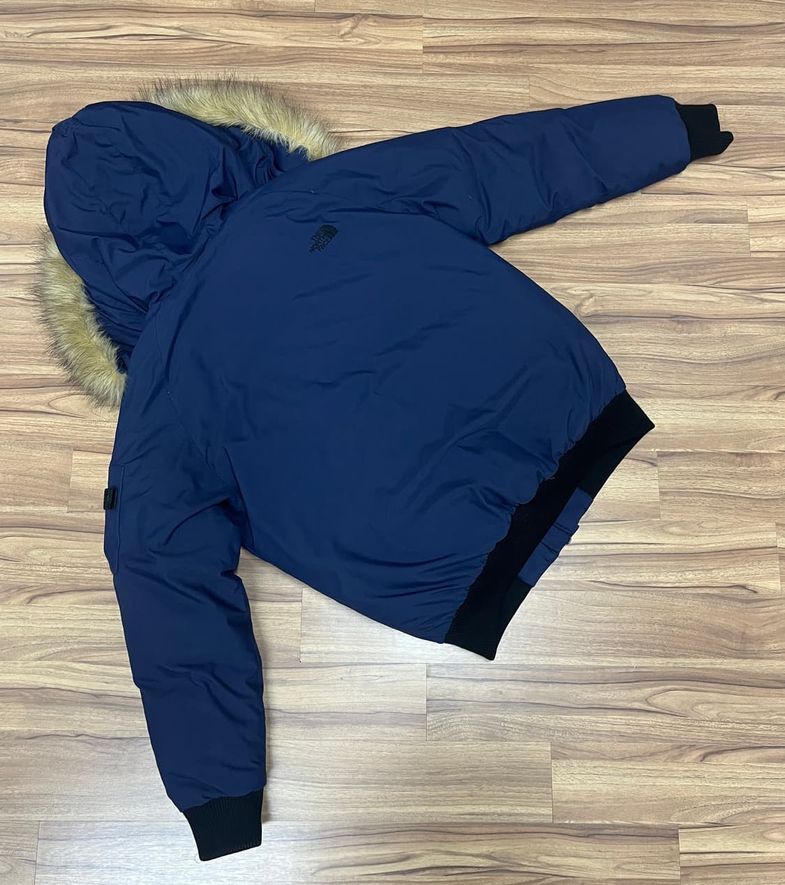 노스페이스 화이트라벨 메리덴 덕다운 숏패딩 상품이미지2