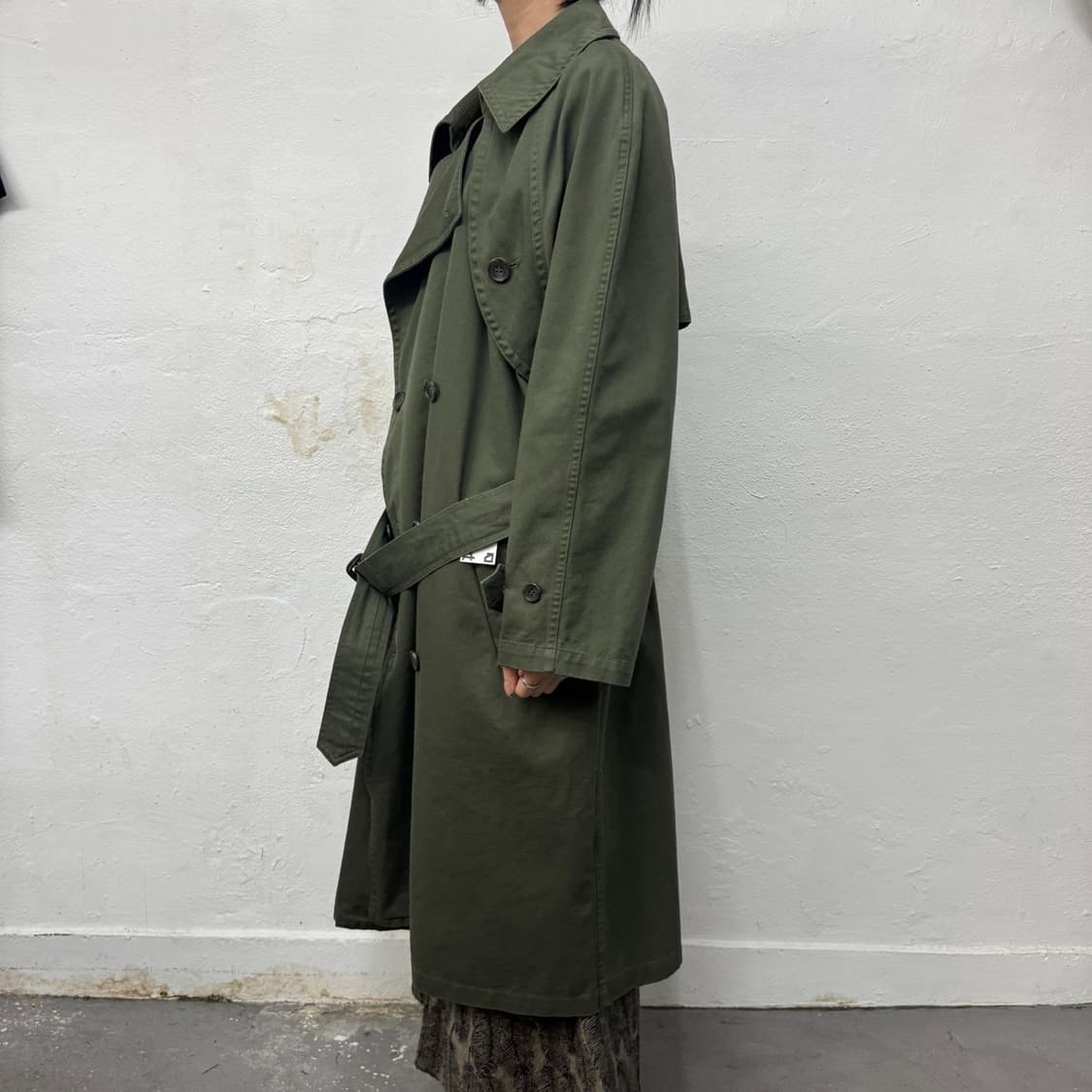 Oriens by 저널스탠다드 올리브컬러 코튼 오버 벨티드 트렌치 코트 상품이미지2