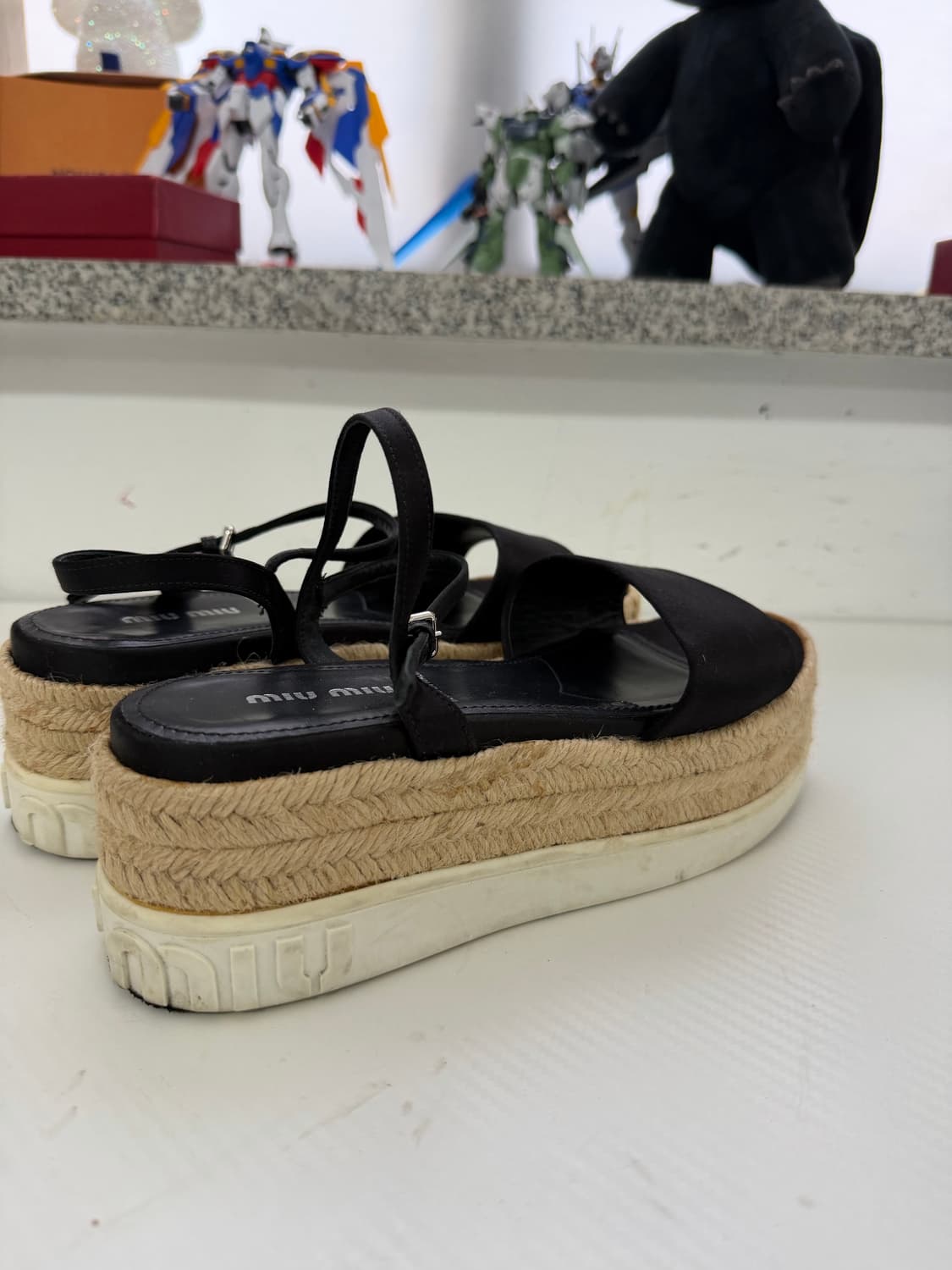 정품) 미우미우 여성 에스파드류 샌들 36.5(235) 상품이미지4