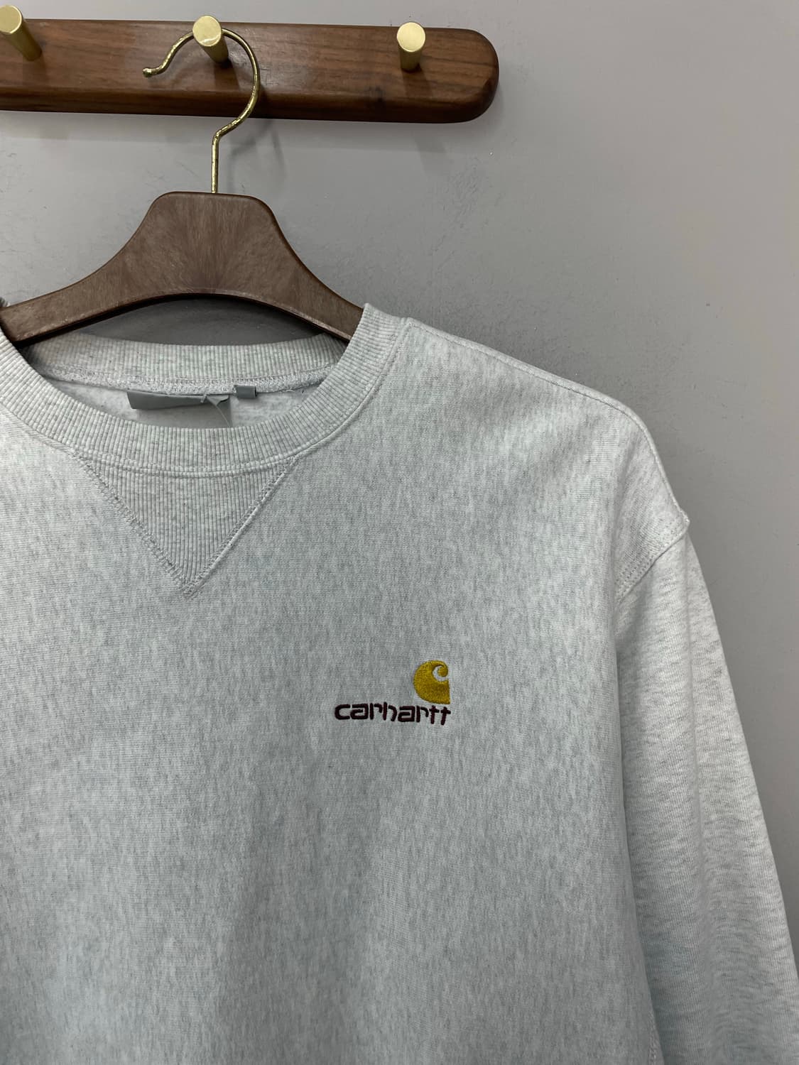 칼하트 WIP 아메리칸 스크립트 맨투맨 H2567 상품이미지3