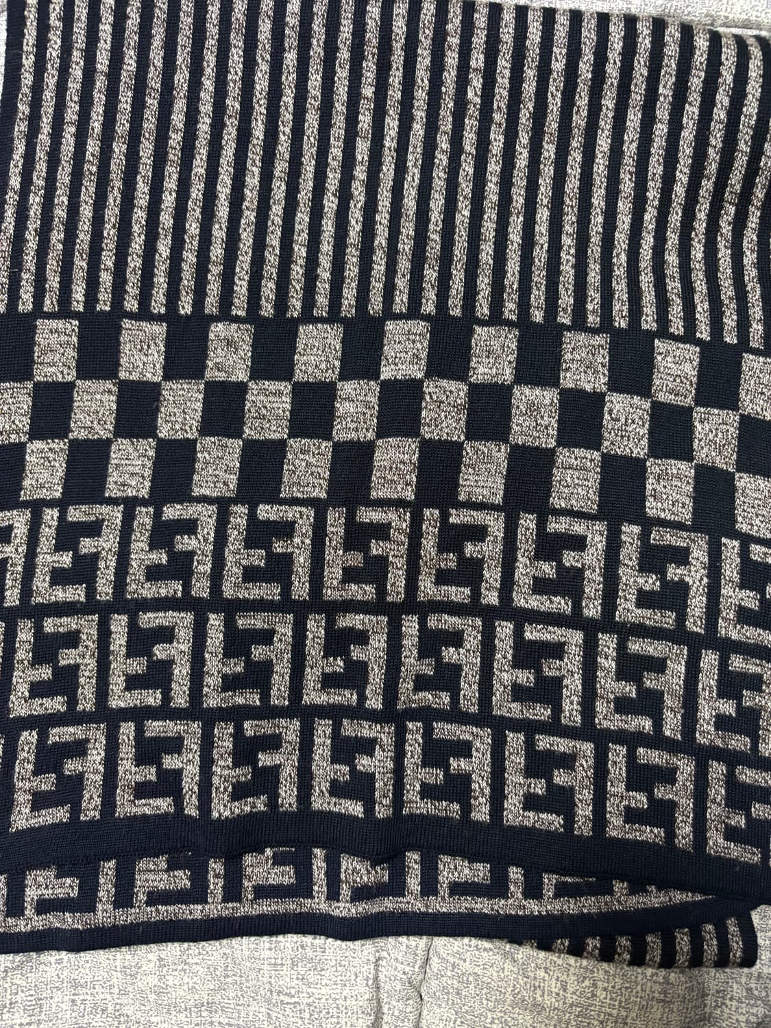 펜디 머플러 상품이미지1