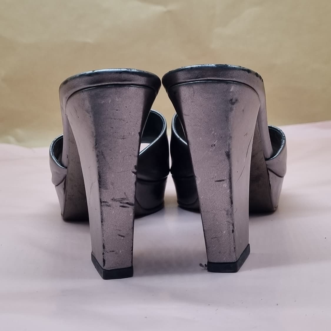 생로랑 플랫폼 여성샌들230 굽10 상품이미지4