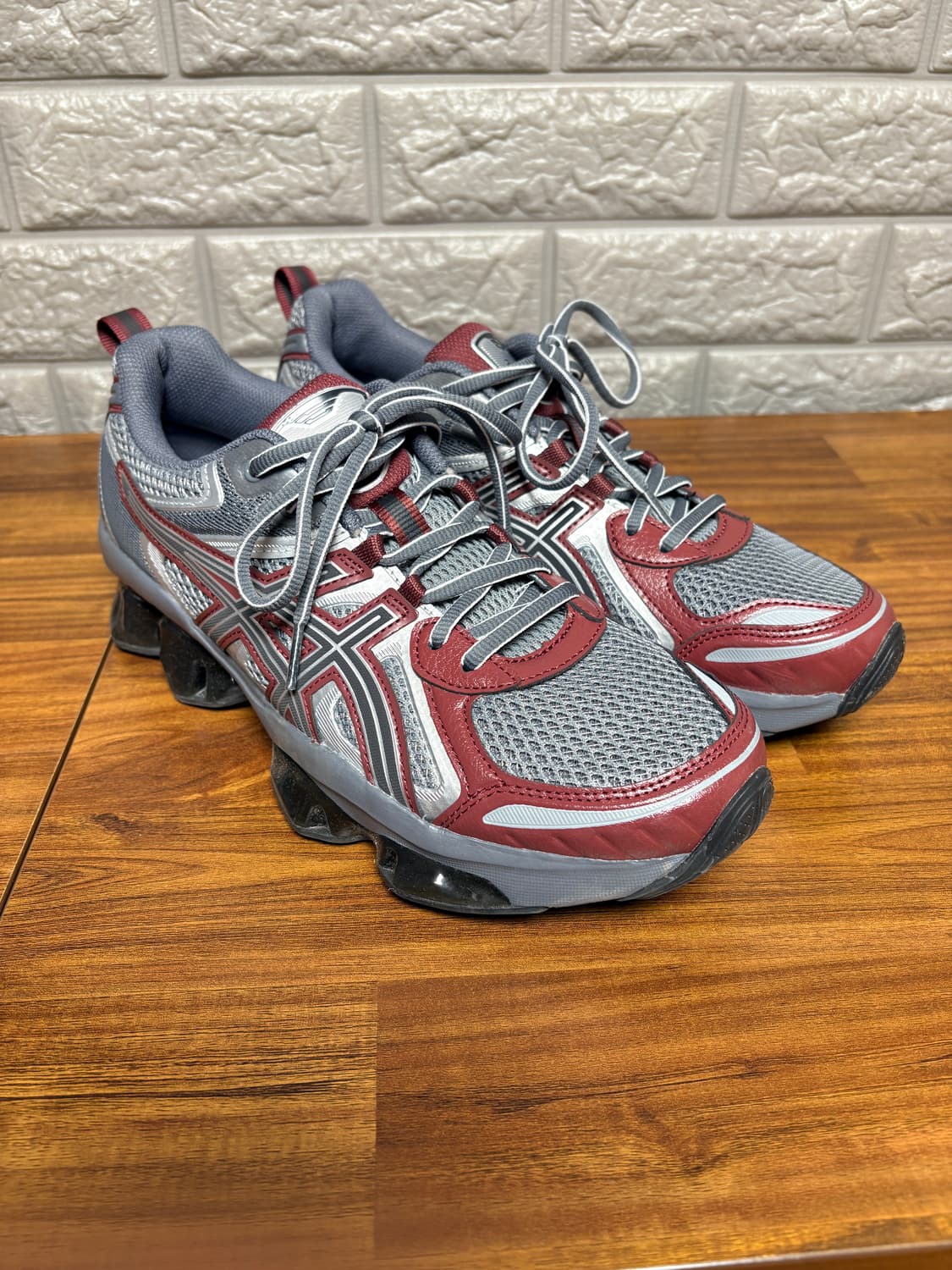 아식스 젤 퀀텀 키네틱 시트 락 다크 체리 275 상품이미지2