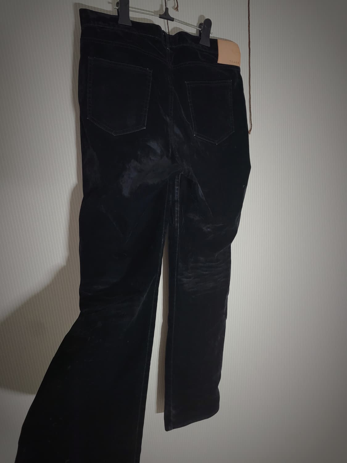 탁 블랙 벨벳 팬츠 상품이미지4