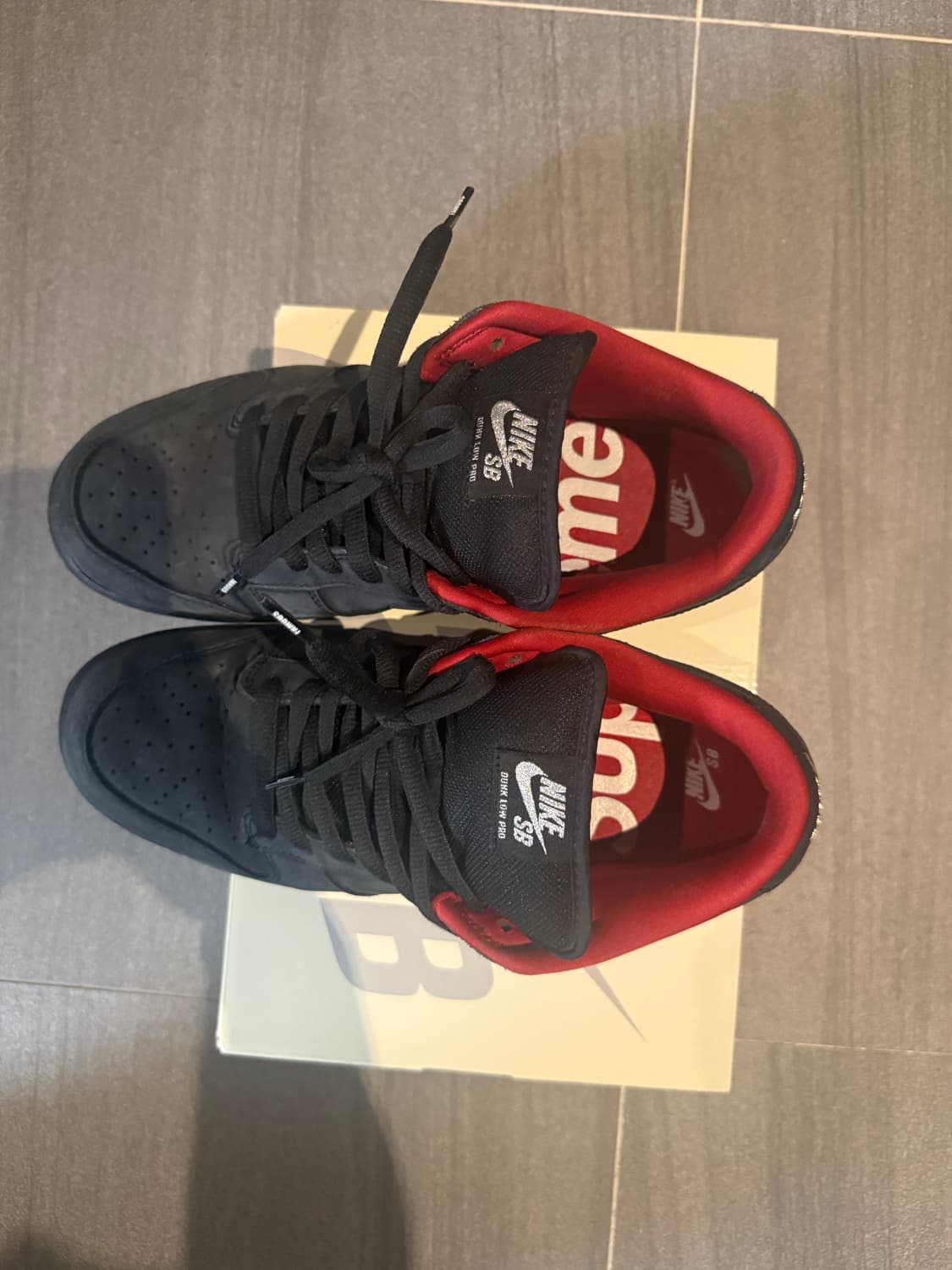 슈프림 sb덩크 상품이미지1