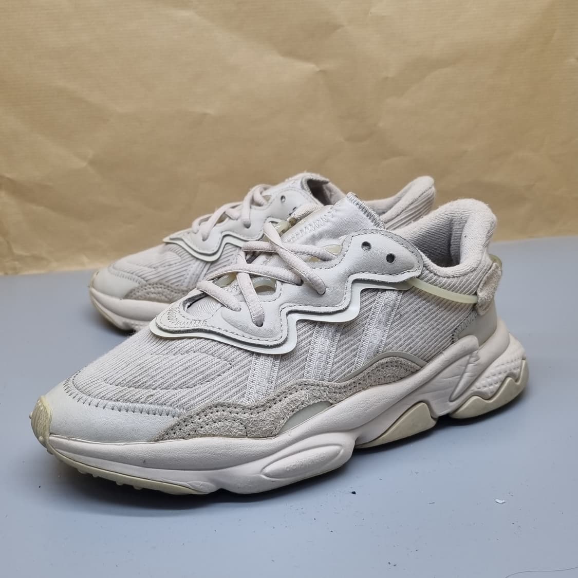 아디다스 오즈위고 베이지 운동화225 상품이미지1