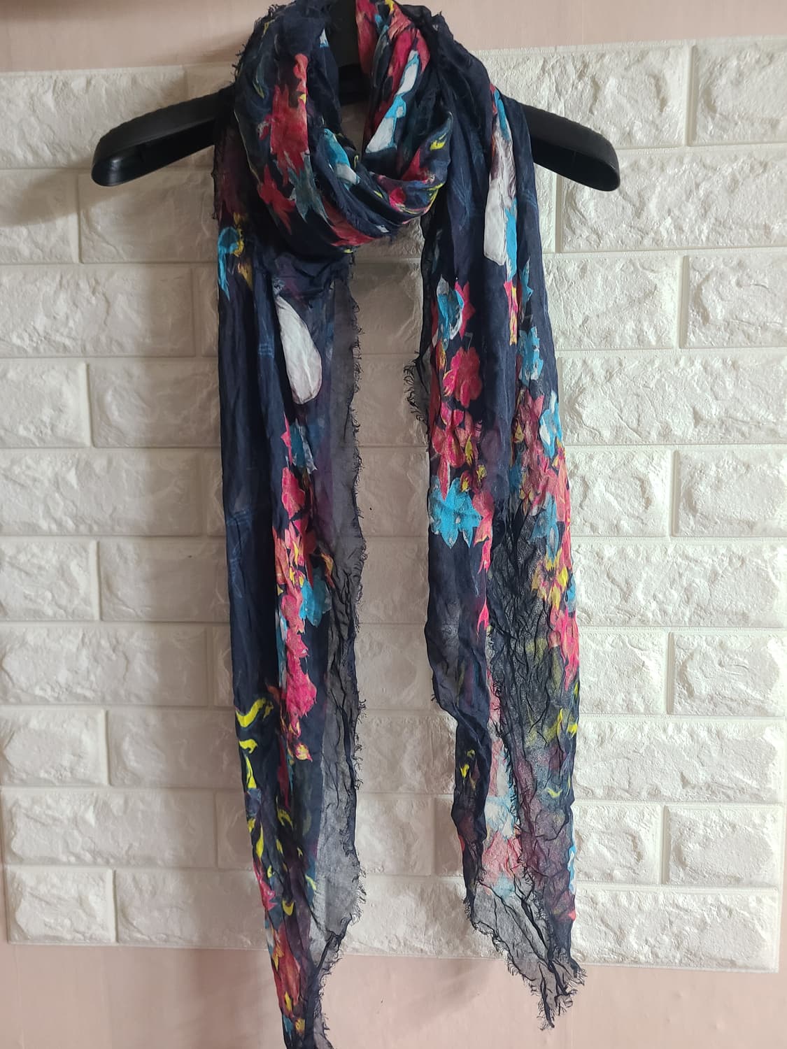 ZADIG&VOLTAIRE 꽃무늬 모달 스카프 상품이미지1