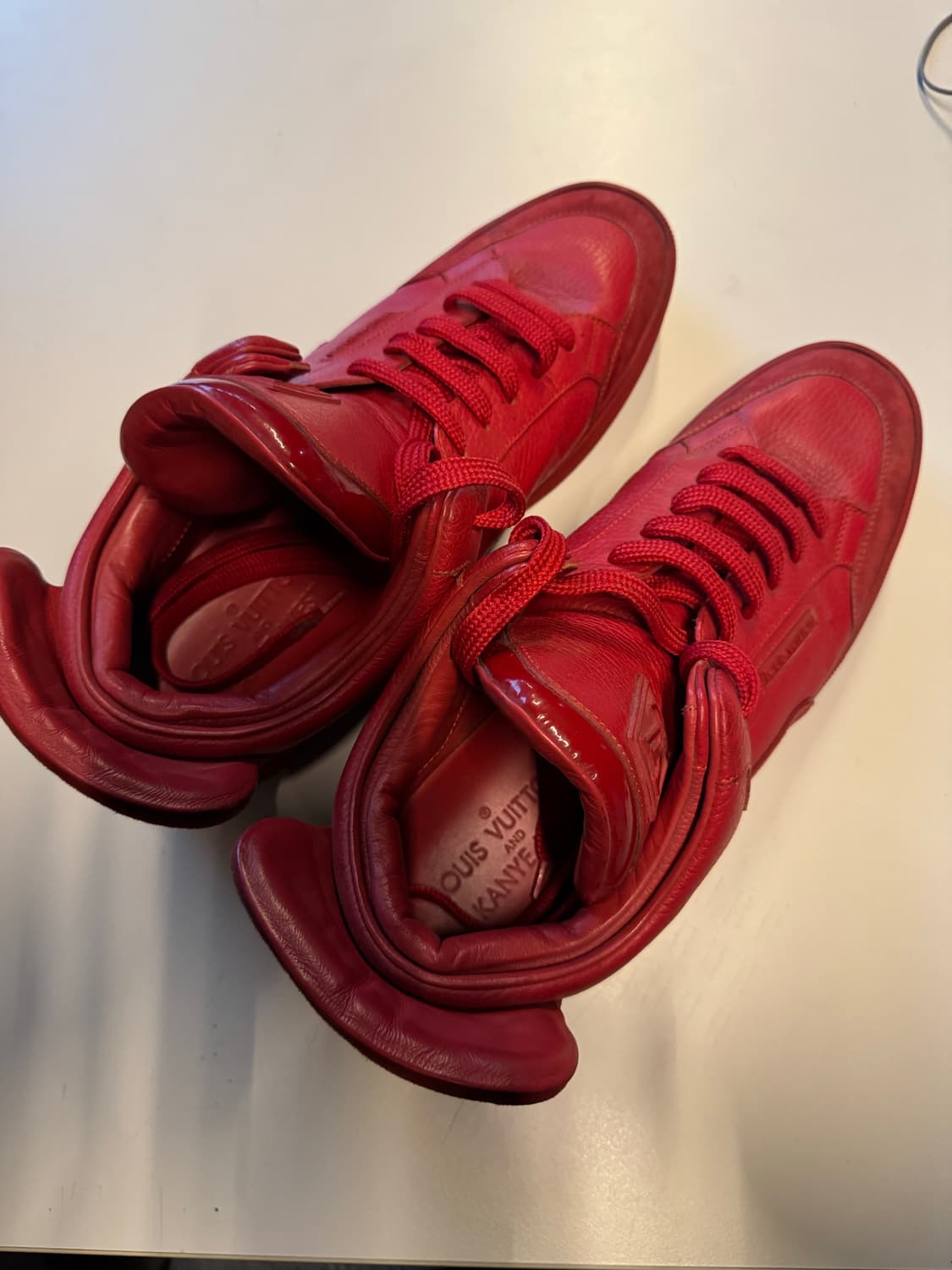 루이비통 칸예웨스트 돈스 레드 265 상품이미지1