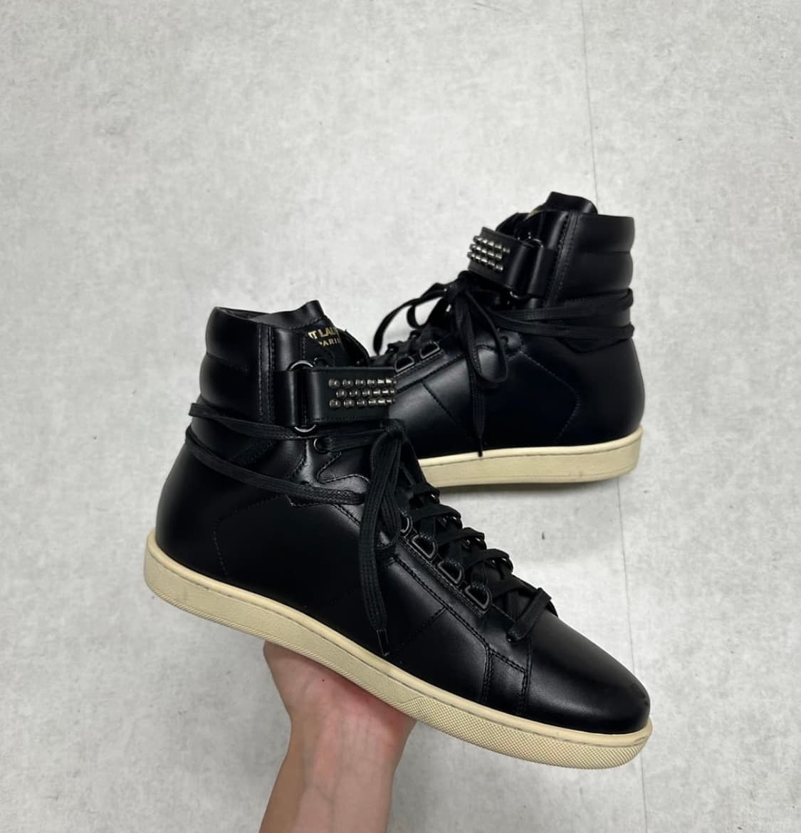 생로랑 에디 슬리먼 14Fw 스터드 하이탑 (쿨거 50) 상품이미지3