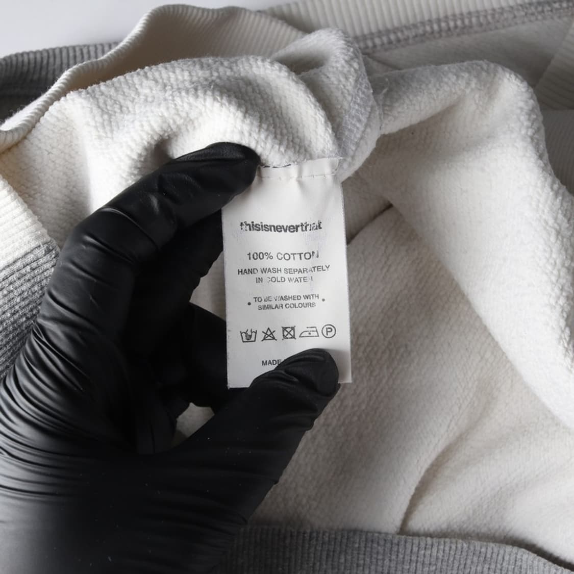 디스이즈네버댓 하프앤하프 배색 그래픽 맨투맨 S 상품이미지6