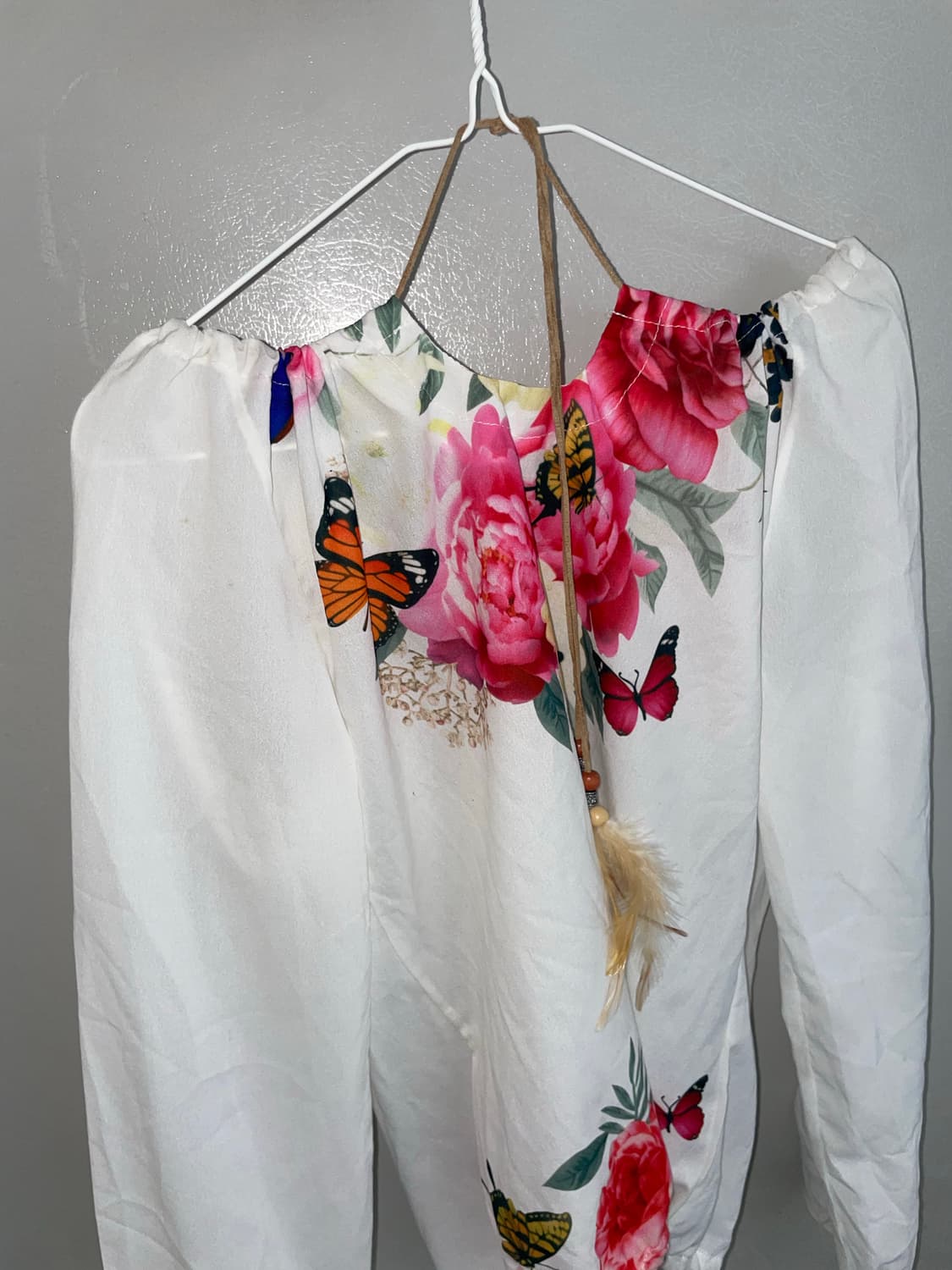 오프숄더 플라워 프린팅 블라우스 상품이미지1