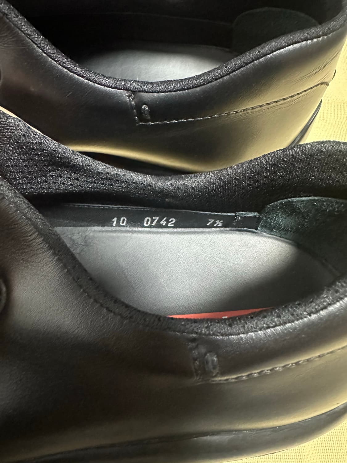 prada 토글 슬립온 41사이즈 블랙 상품이미지4