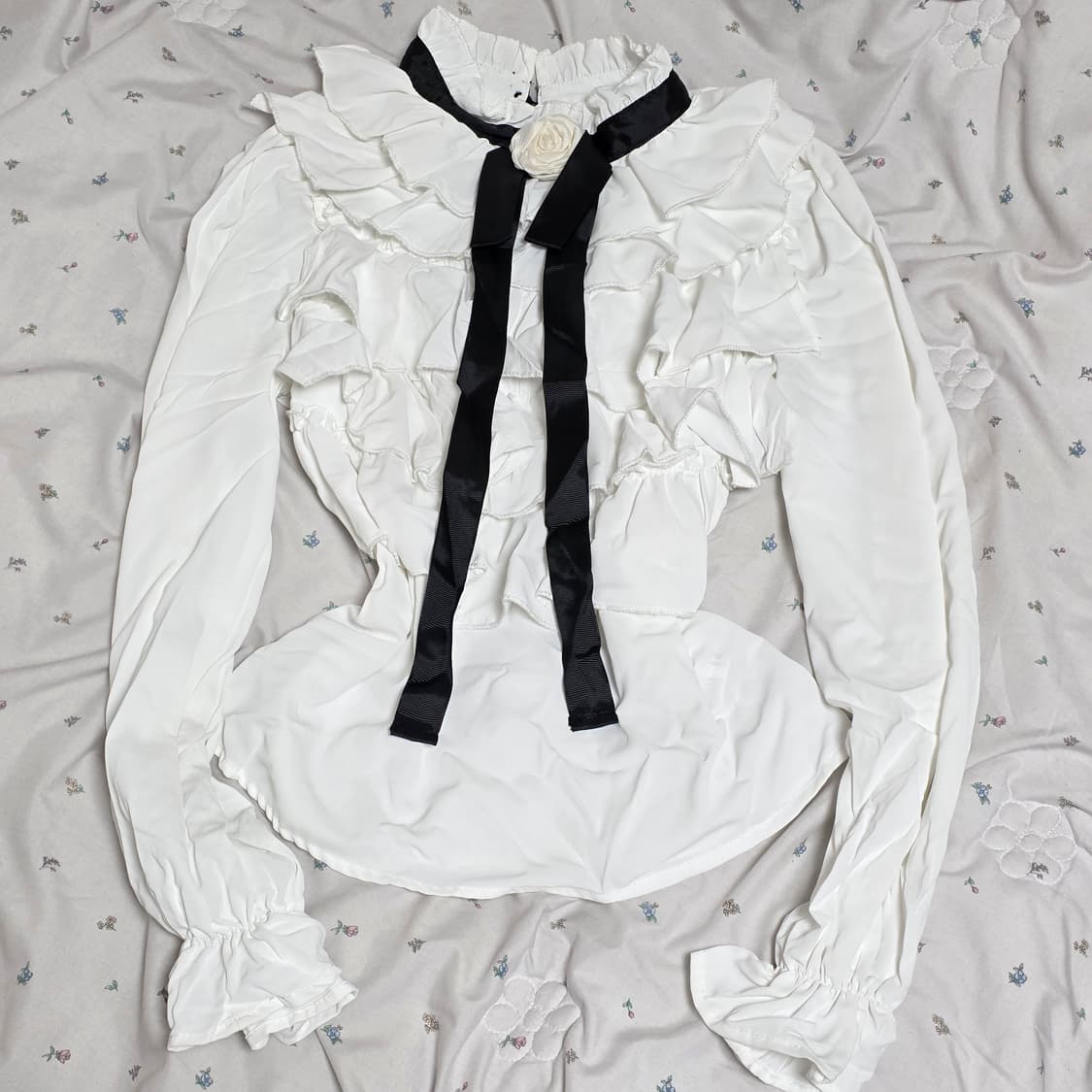 shein 빈티지)화이트 카멜리아 공겜여주 프릴캉캉 로맨틱고딕블라우스 상품이미지1