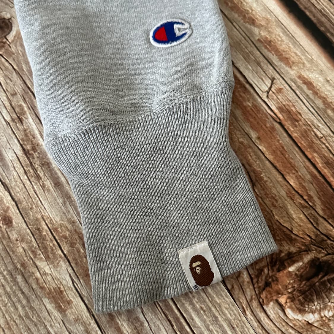 베이프 챔피온 리버스위브 크루넥 프린팅 스웻셔츠 그레이 색상 M 사이즈 상품이미지8