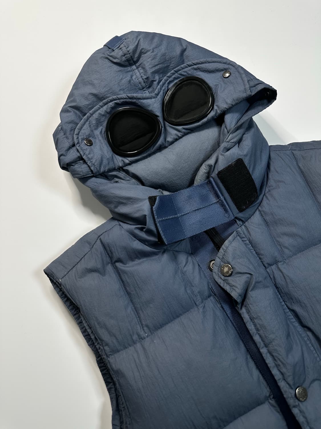 00's CP 컴퍼니 네이비 나일론 패딩조끼 상품이미지1