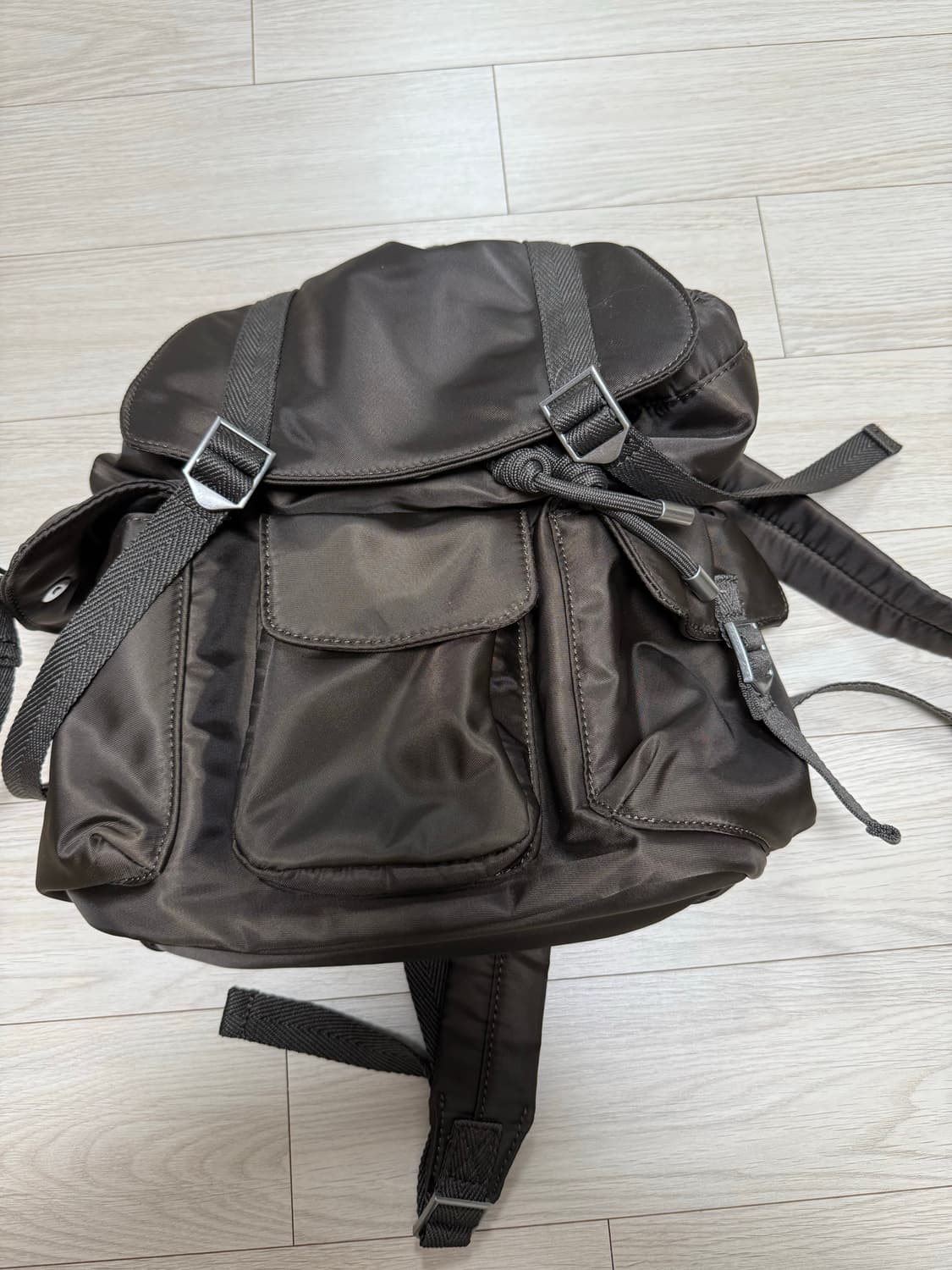 자라 브라운 색상 백팩 상품이미지2