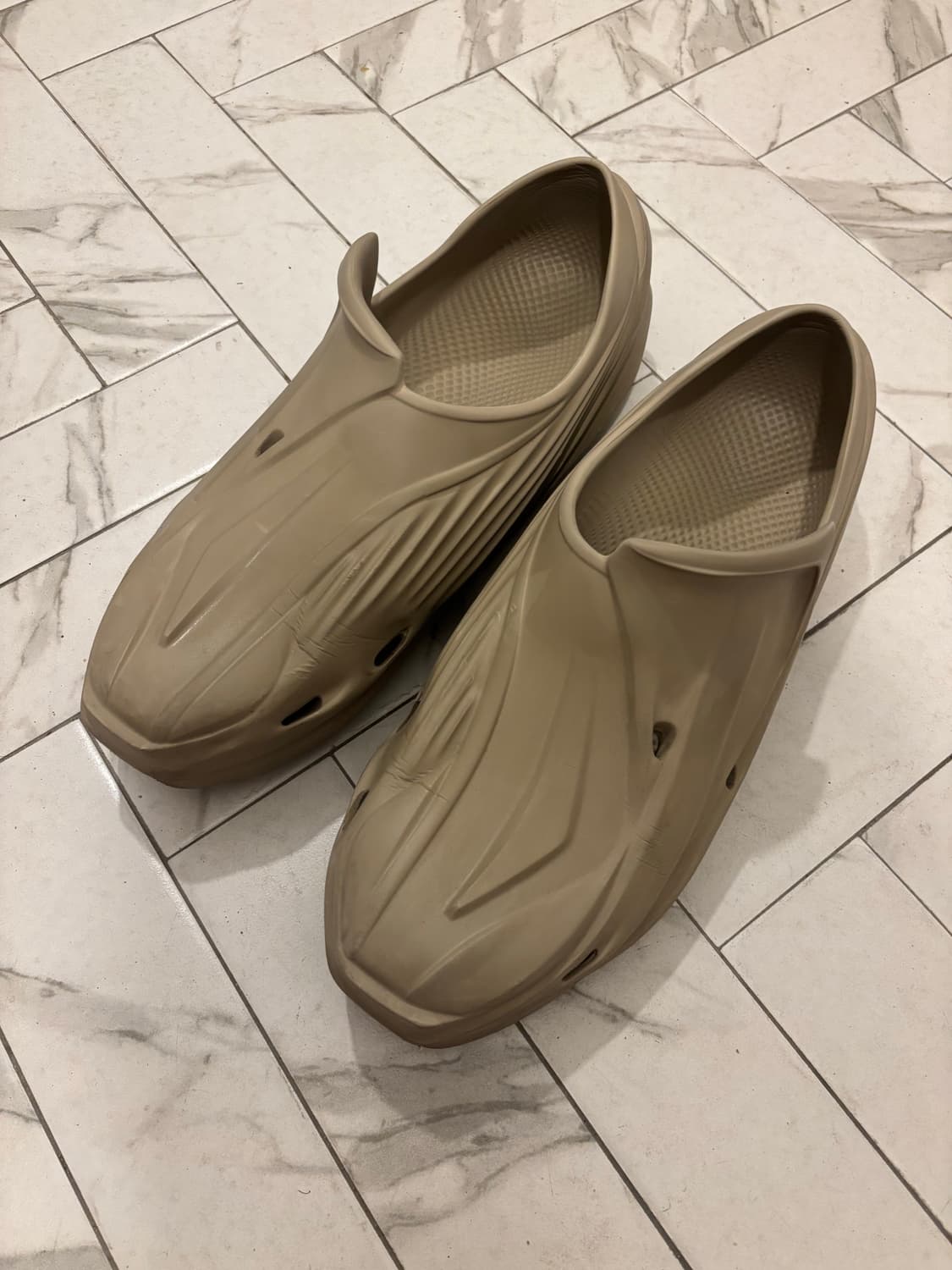 알릭스 모노 슬립온 / 뮬 44 상품이미지1