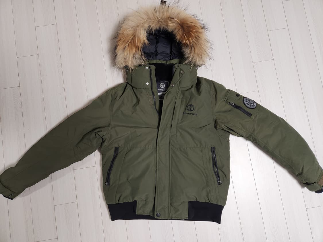 빈폴아웃도어 보머 도브 다운 (BO6X38D09H, 카키)사이즈M

모자 상품이미지4