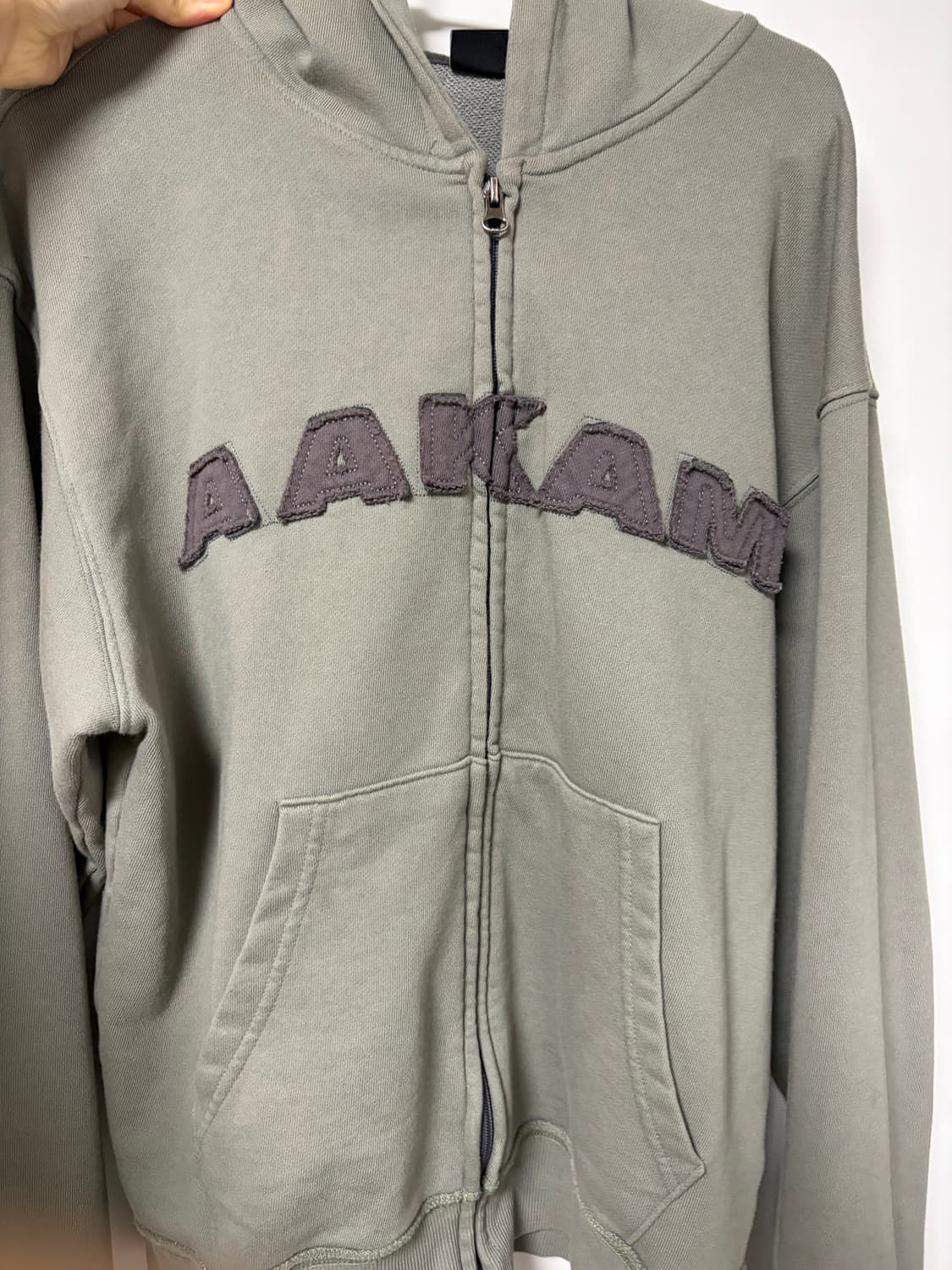 아캄 Washed Logo Zip-Up Hoodie (Khaki) 상품이미지4