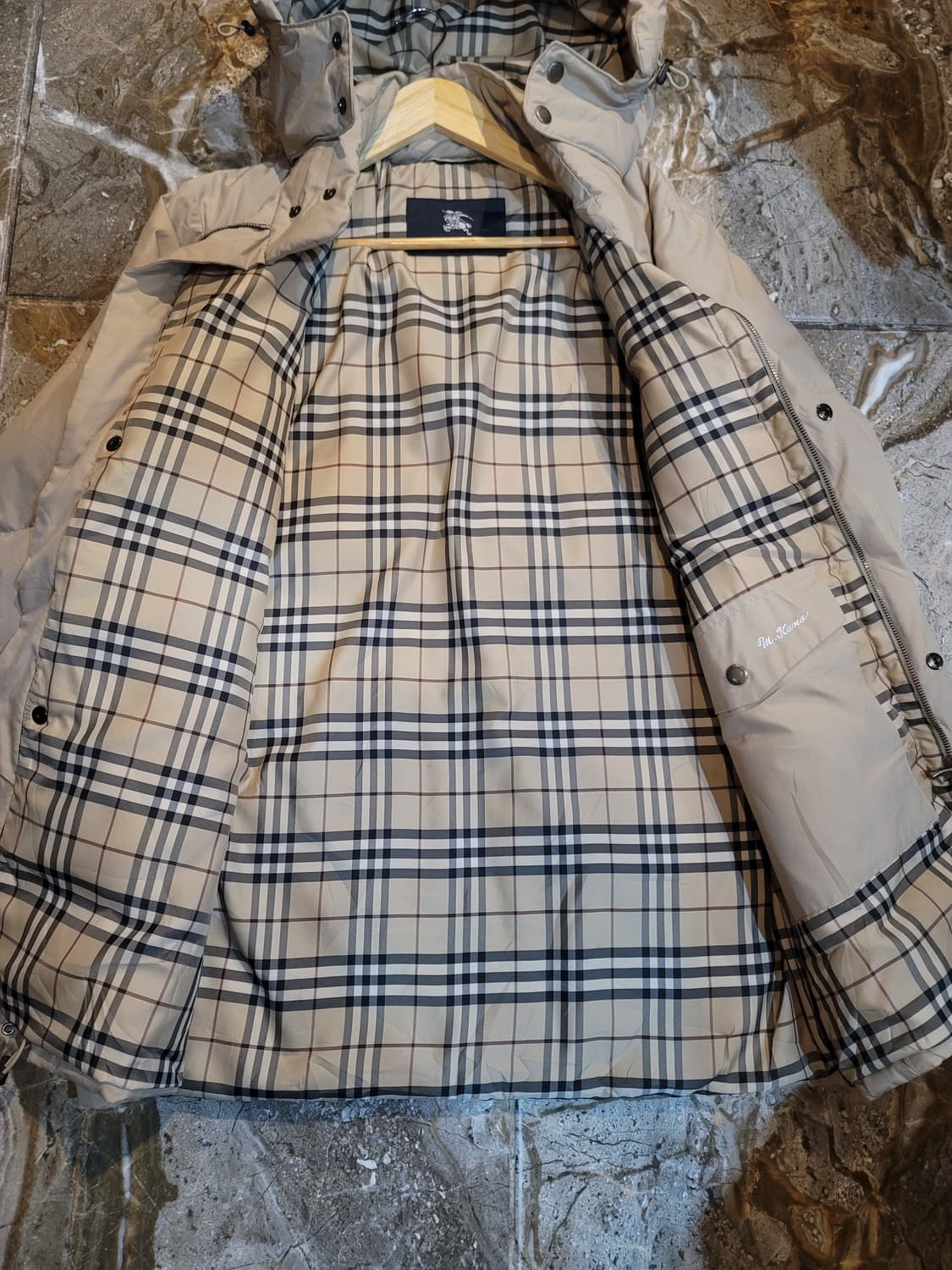 버버리 일본매장판 다운점퍼 (남녀공용) 상품이미지2