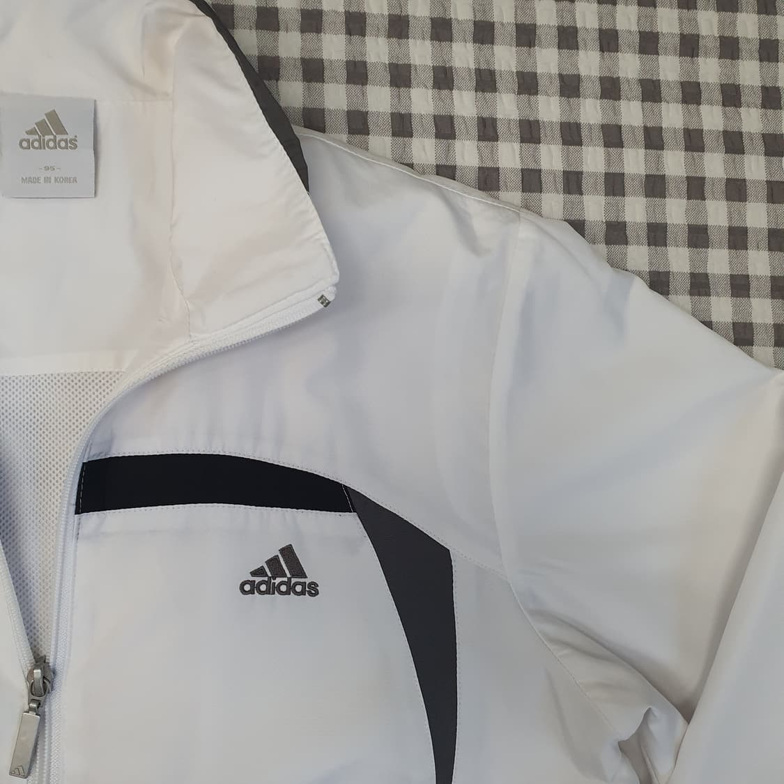 아디다스 얇은 바람막이 자켓 남자95 상품이미지3