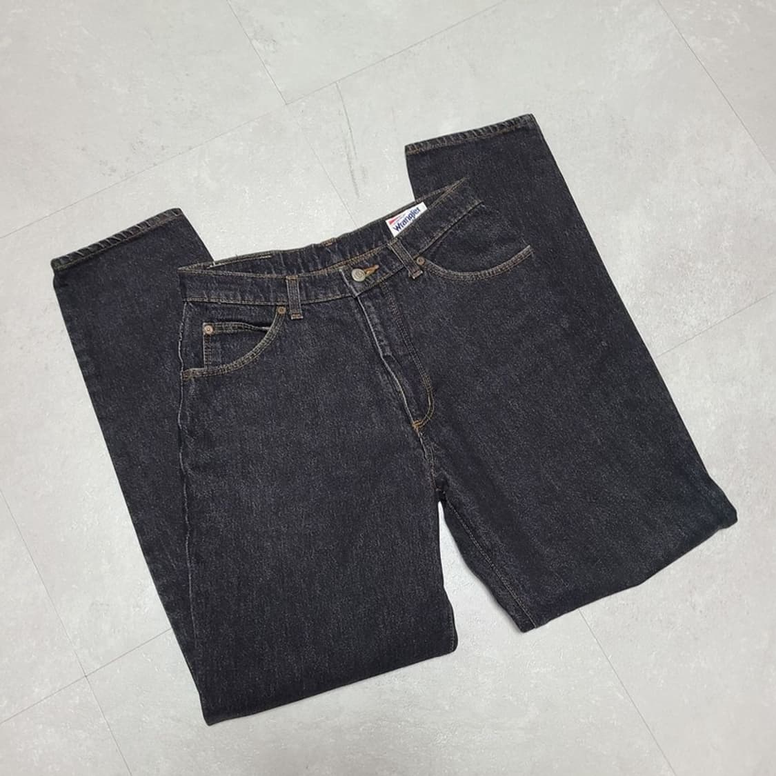 랭글러 하이웨스트 테이퍼드핏 블랙 데님팬츠 청바지 N376  상품이미지3