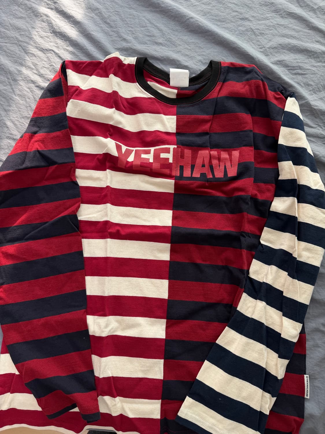 더 바이닐하우스 롱슬리브 상품이미지1