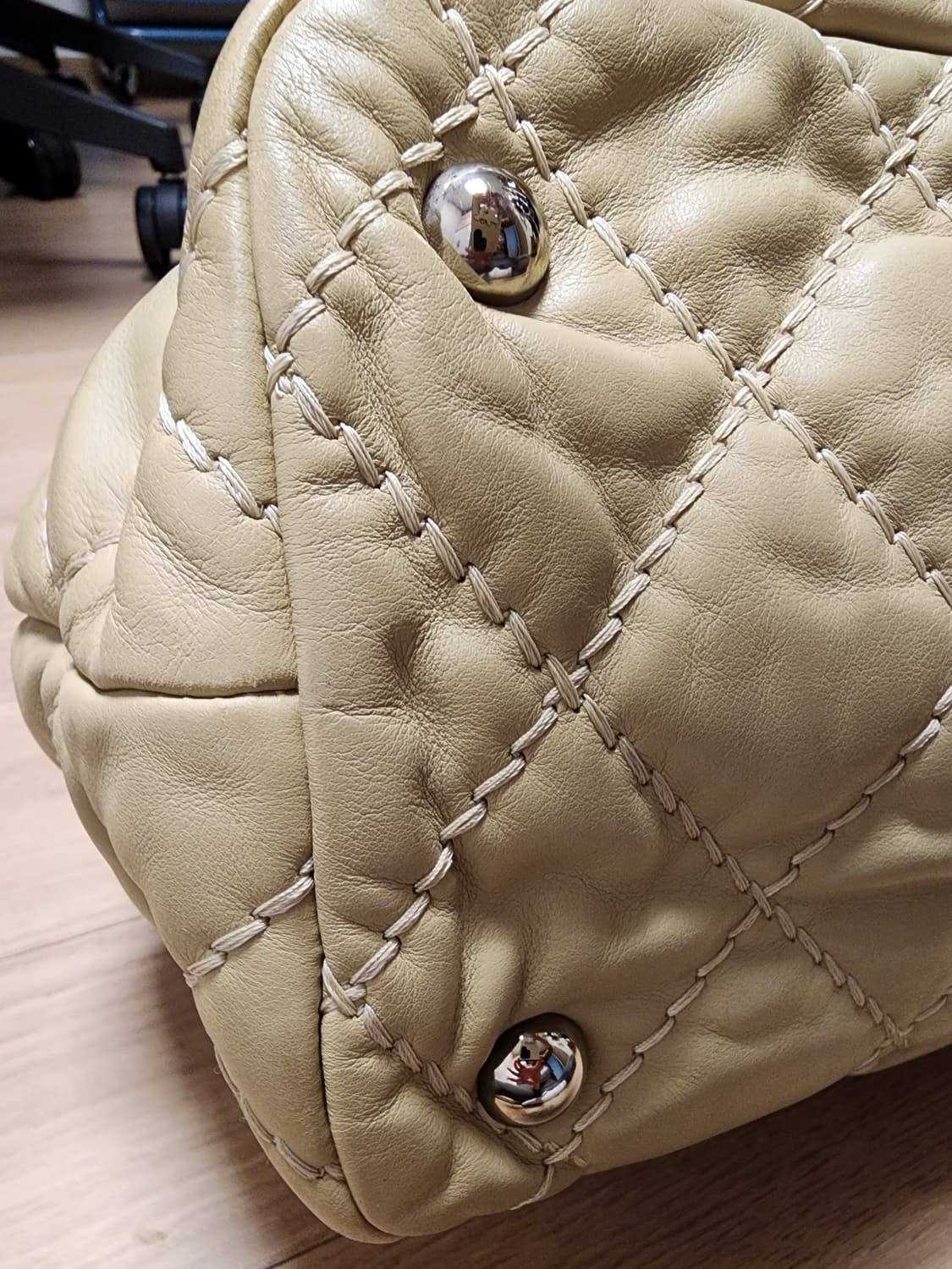 샤넬 와일드 스티치 숄더백 상품이미지4