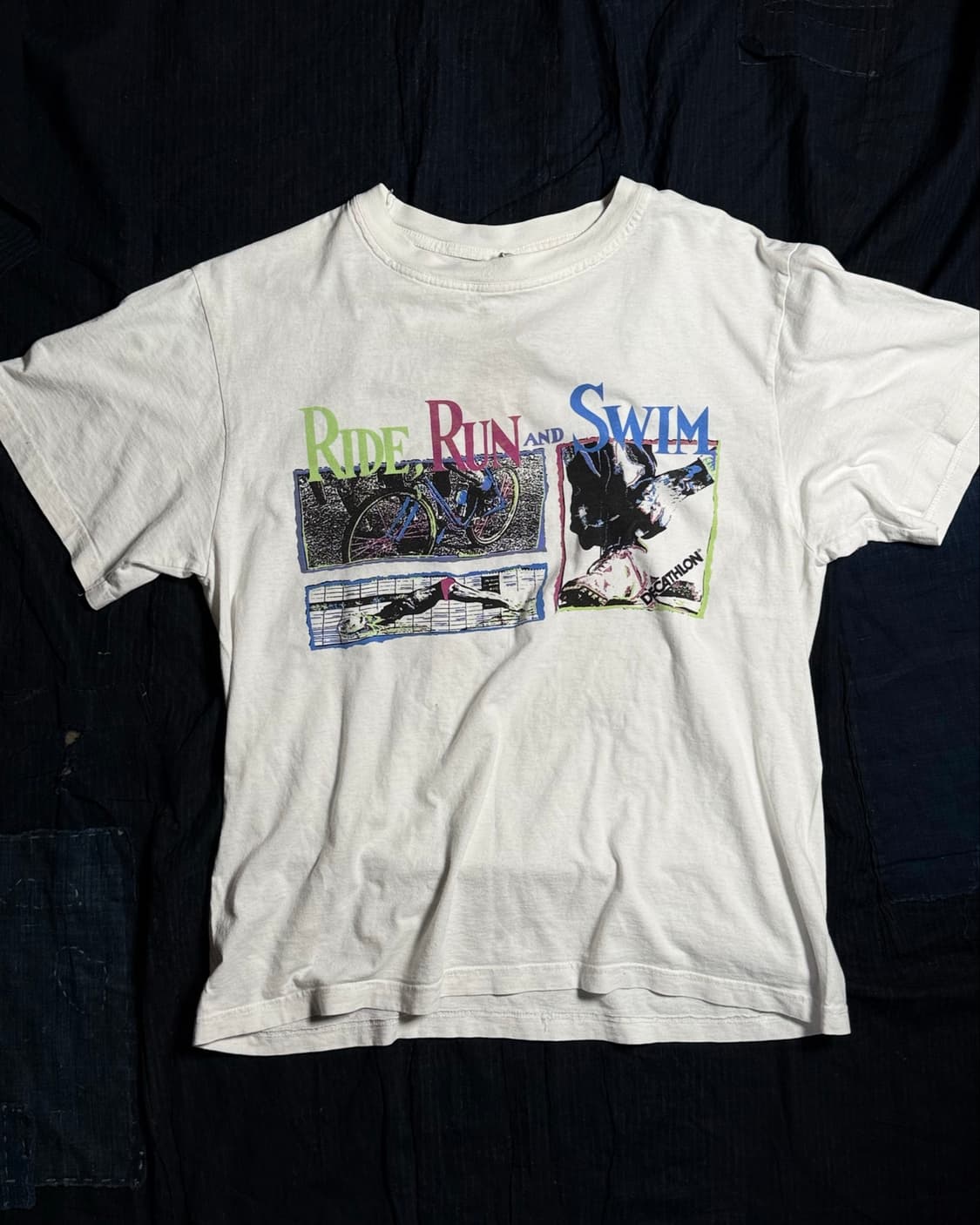 90's 데카트론 라이드, 런 앤드 스윔 그래픽 티셔츠 L 상품이미지1