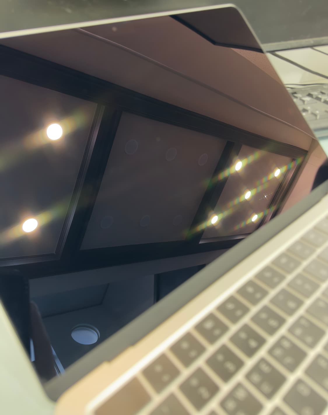 Apple 맥북 에어 13 M4 실버 • M4 10코어 • 512GB • 상품이미지3